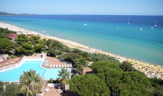 Benvenuti al Free Beach Club, nel cuore di un sogno ad un passo da un mare di cristallo
